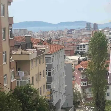 Appartamento Pendikte Metroya Cok Yakin Deniz Manzarali Daire