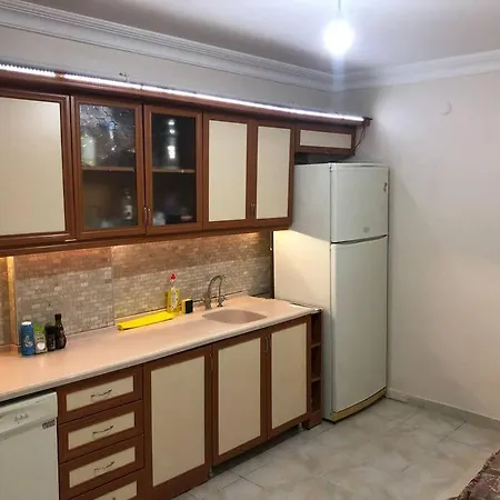 Pendikte Metroya Cok Yakin Deniz Manzarali Daire * Provincia di Istanbul