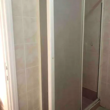Pendikte Metroya Cok Yakin Deniz Manzarali Daire